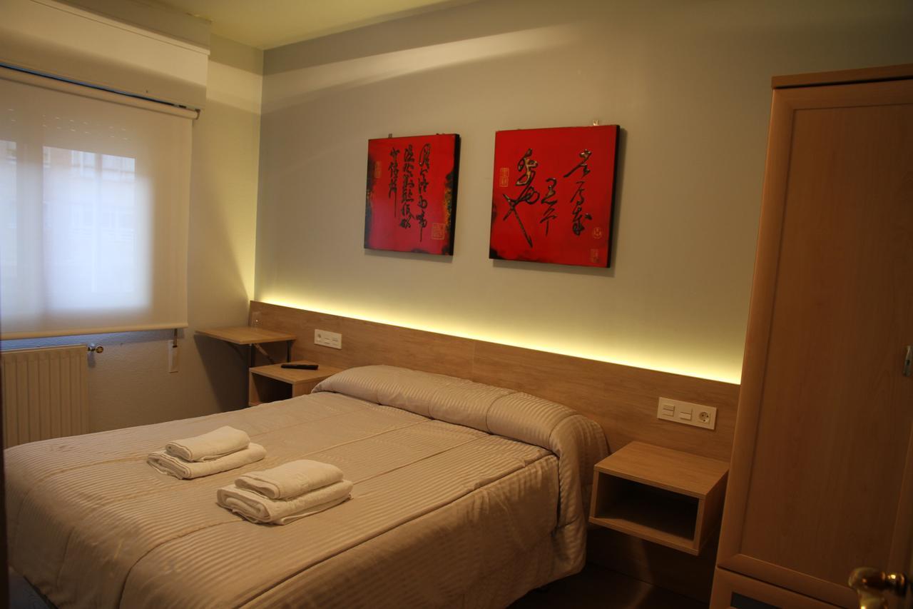 Pension Acella Pamplona Exterior photo